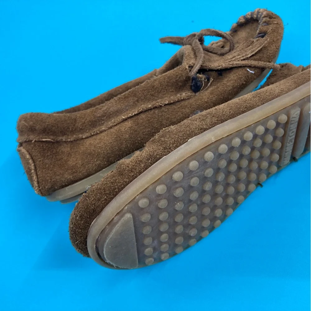Minnetonka Kilty Suede Moccasin, EUC, 11C